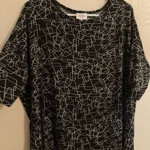 Black and white long shirt